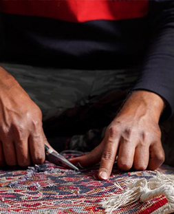 رفو گری قالی در قالیشویی مینی سیتی